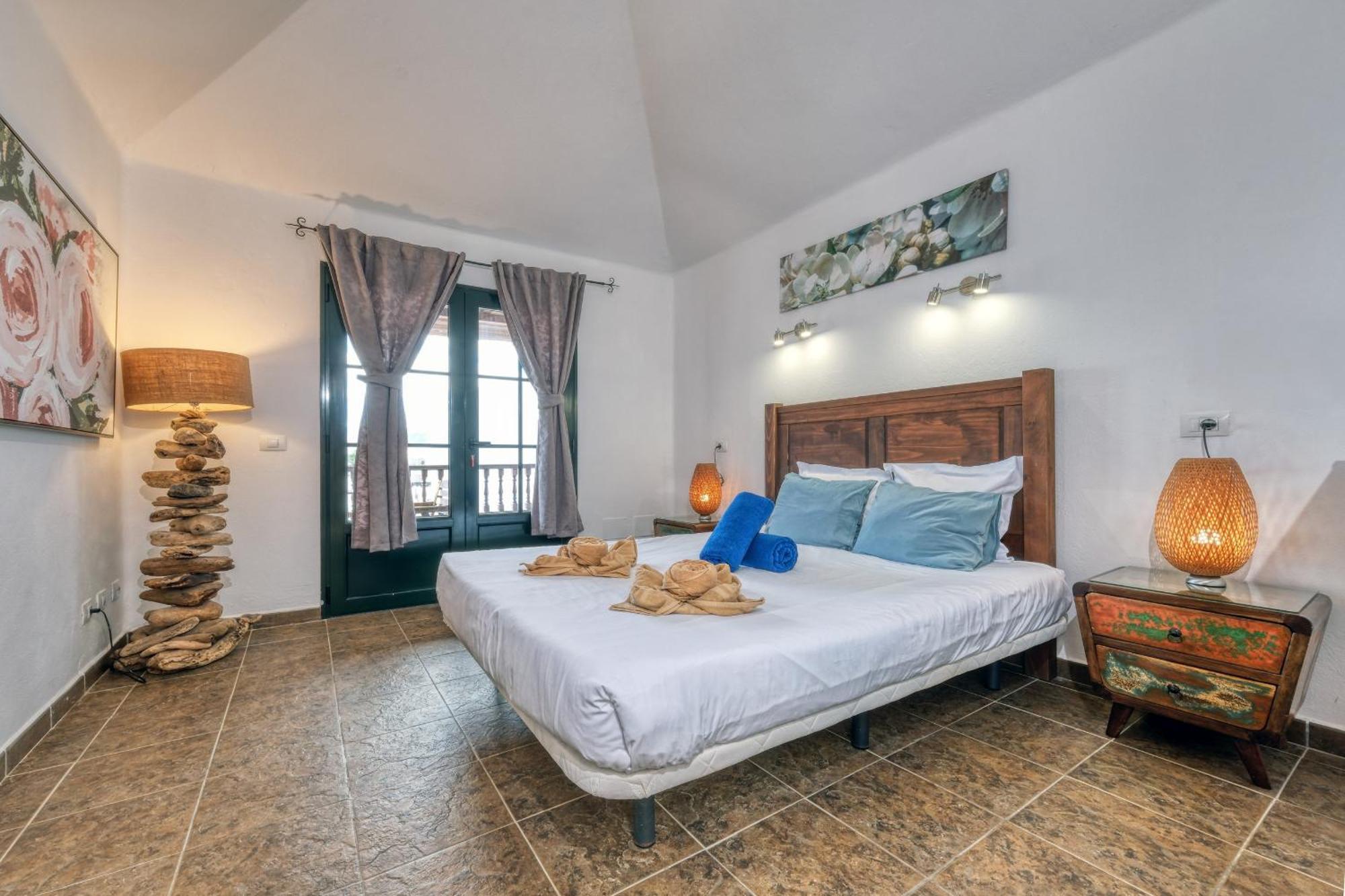 Casa Hibiscus - Shared Pool - Close To Seafront Promenade Punta Mujeres エクステリア 写真