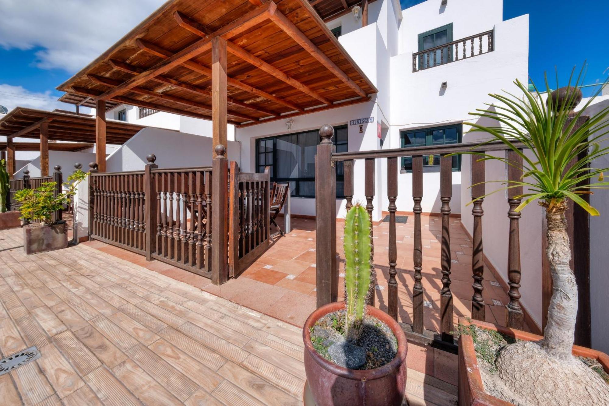 Casa Hibiscus - Shared Pool - Close To Seafront Promenade Punta Mujeres エクステリア 写真