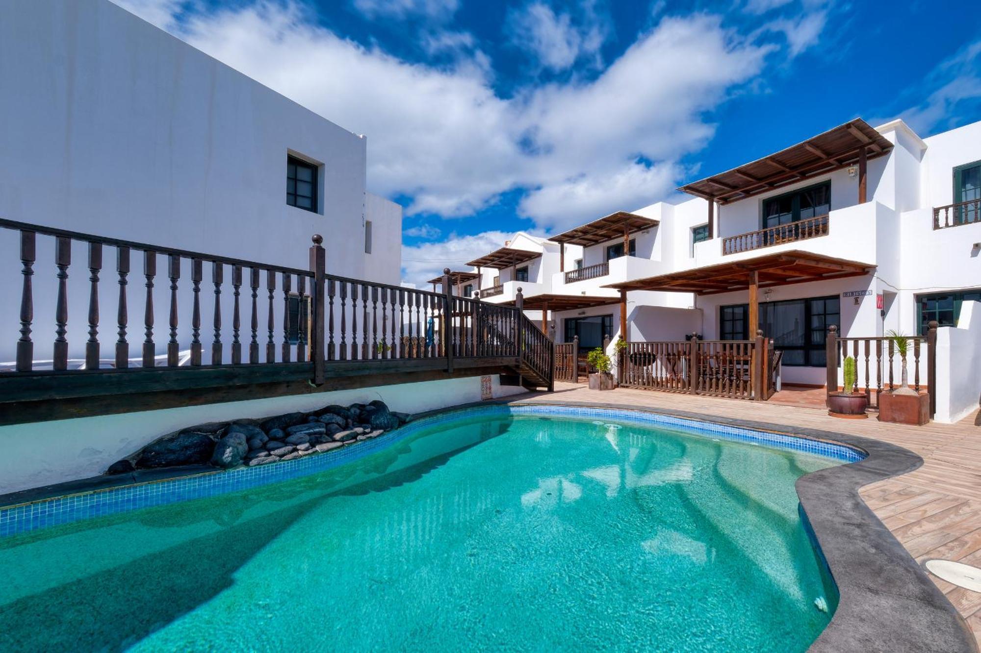 Casa Hibiscus - Shared Pool - Close To Seafront Promenade Punta Mujeres エクステリア 写真